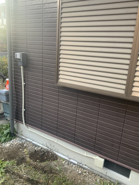 丹波篠山市 EVコンセント工事の配線ルートと屋外施工の様子